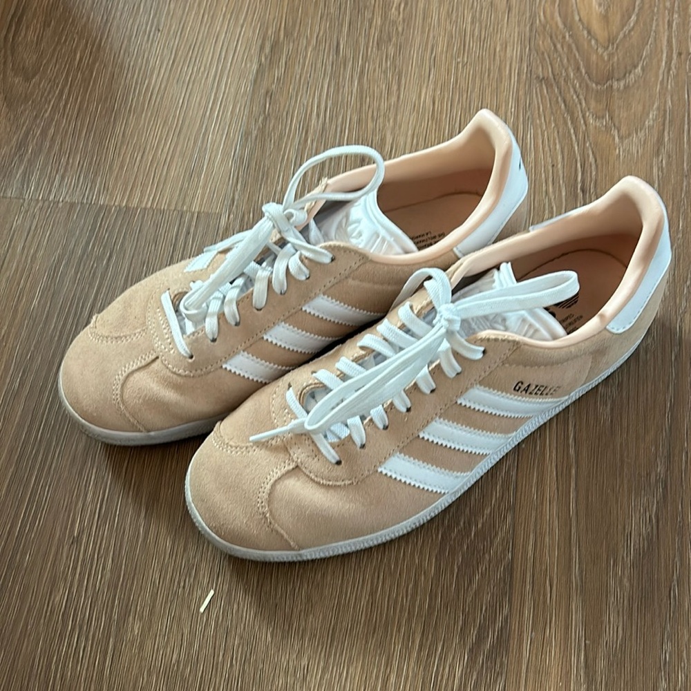 Blush Adidas Gazelle sneakers women’s size 7.5